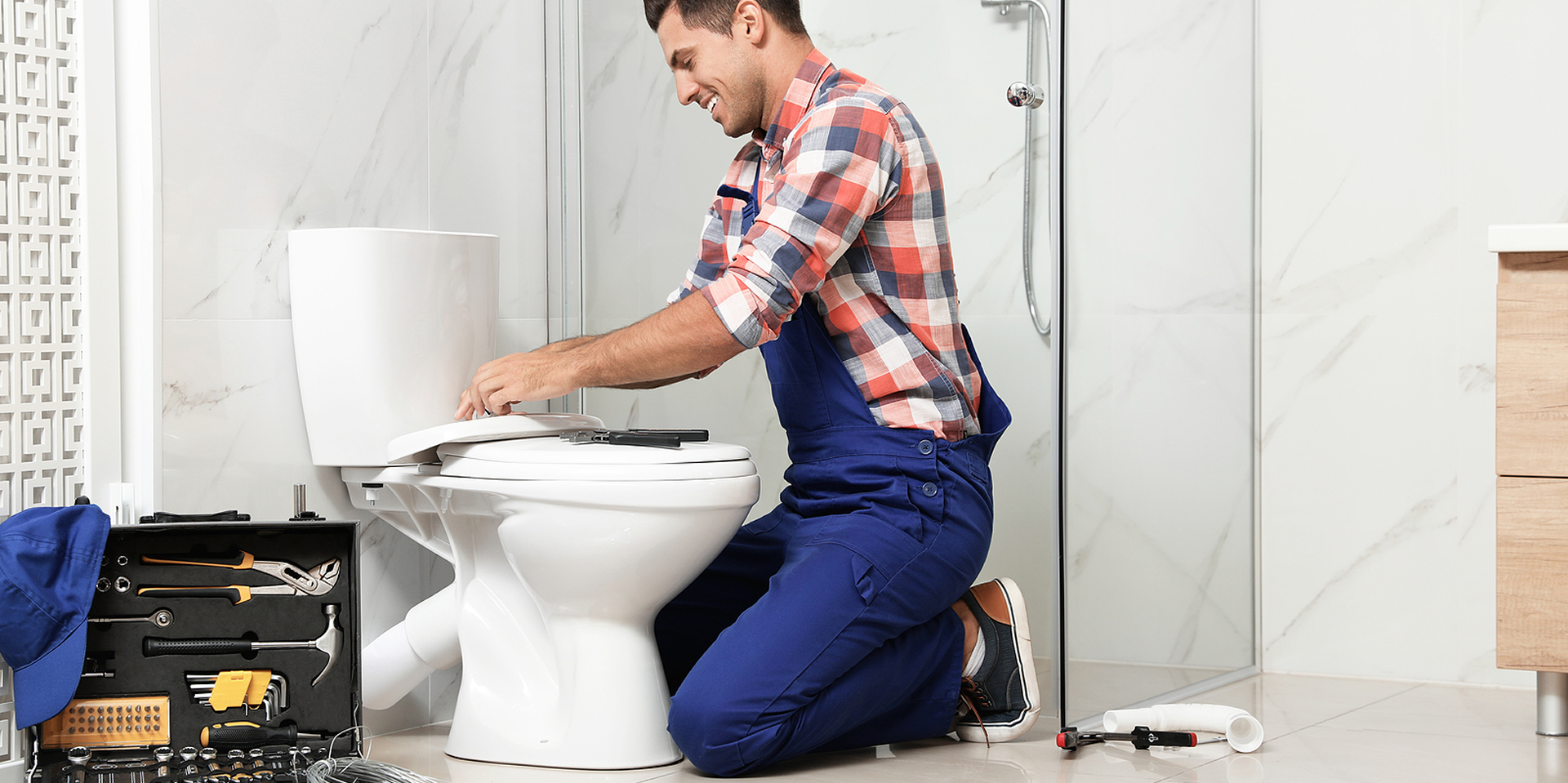 Is It Time for a New Toilet? 5 Signs You Shouldn’t Ignore