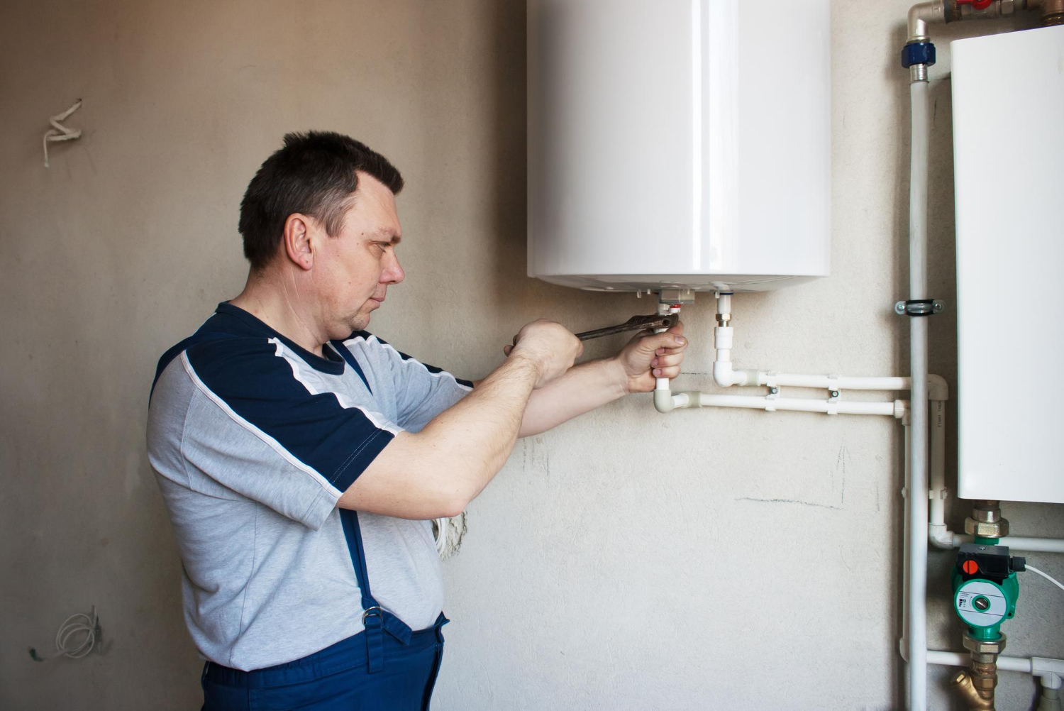Can a Tankless Water Heater Supply Hot Water for a Large Home?