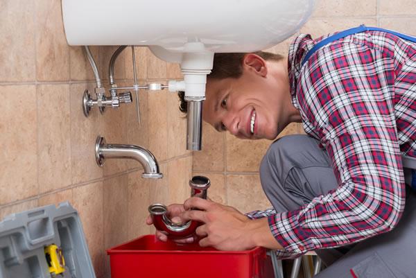 Alternatives to Chemical Drain Cleaners